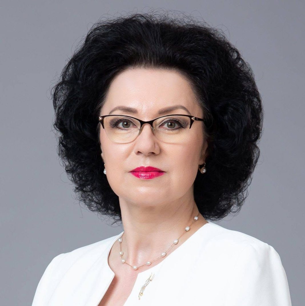 Luciana Antoci, consilier pe educație în Guvern, anunță că PNL Iași nu îl susține pe Adrian Veștea pentru funcția de premier desemnat Luciana Antoci, Consilier de Stat - Cancelaria Prim-Ministrului